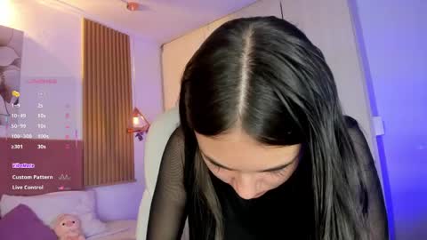 Mia Nevaeh - follow me online show from June 2026 08:47:01 PM