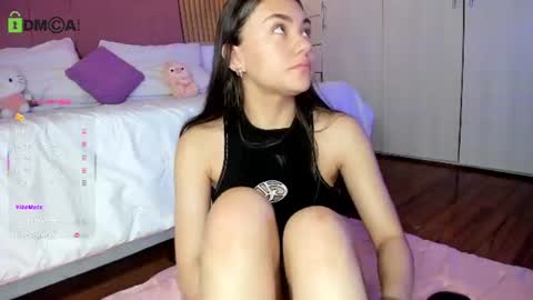 Mia Nevaeh - follow me online show from June 2026 08:31:02 PM