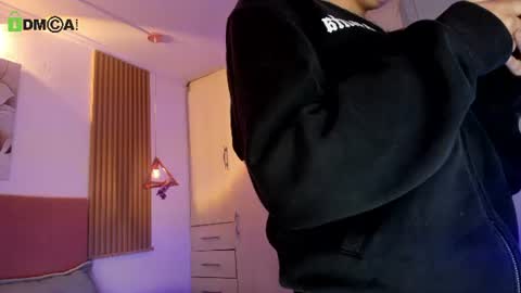Mia Nevaeh - follow me online show from June 2026 08:00:01 PM