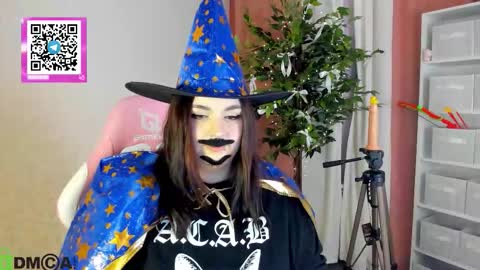 Mia online show from January 2026 01:10:02 AM