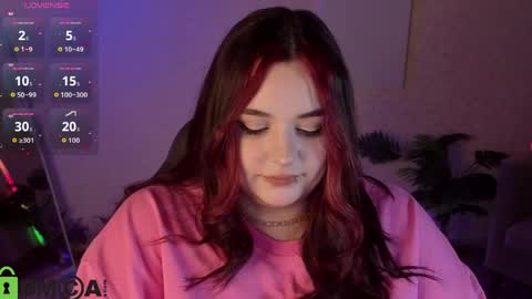 Mia online show from April 2026 01:33:01 AM