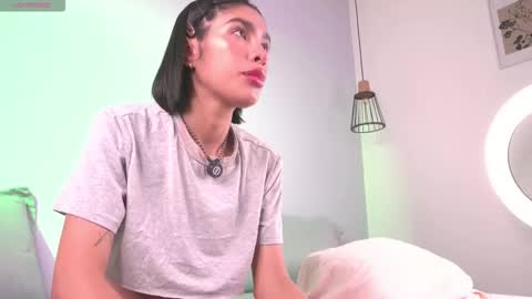 Mia Reeves online show from February 2026 06:37:02 PM