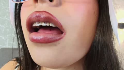 Snapshot of mia_roux13 chatting on January 2025 10:01:01 PM Mia Roux online show from January 2025 10:01:01 PM