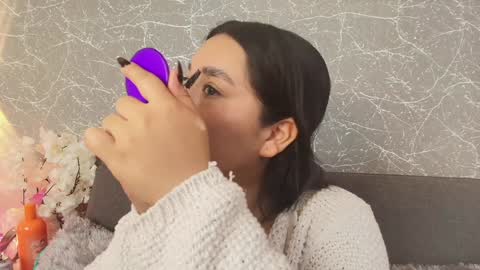 Snapshot of mia_roux13 chatting on January 2025 07:18:01 PM Mia Roux online show from January 2025 07:18:01 PM