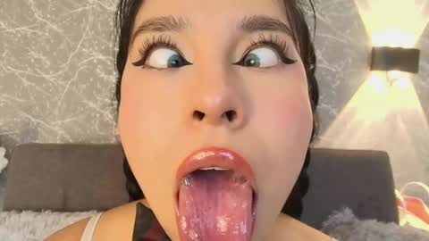 Snapshot of mia_roux13 chatting on February 2025 10:52:02 PM Mia Roux online show from February 2025 10:52:02 PM