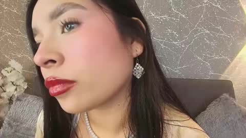 Snapshot of mia_roux13 chatting on March 2025 07:04:02 PM Mia Roux online show from March 2025 07:04:02 PM