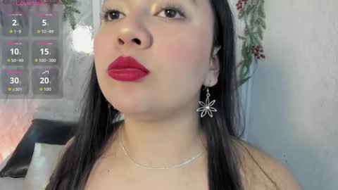 Snapshot of mia_roux13 chatting on November 2025 05:28:02 AM Mia Roux online show from November 2025 05:28:02 AM