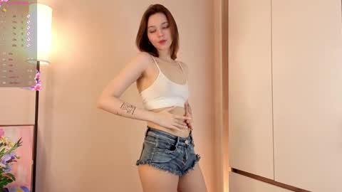 Mia  Roxy online show from November 2025 08:07:01 PM