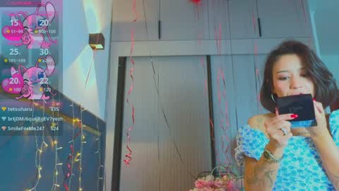 Snapshot of mia_sirenia chatting on January 2025 02:33:02 PM Mia online show from January 2025 02:33:02 PM