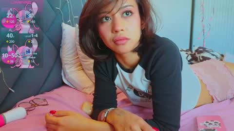 Snapshot of mia_sirenia chatting on January 2025 10:11:01 AM Mia online show from January 2025 10:11:01 AM