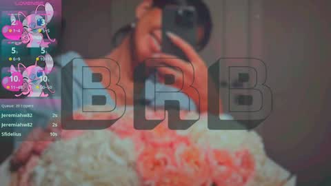 Snapshot of mia_sirenia chatting on February 2025 12:47:02 PM Mia online show from February 2025 12:47:02 PM