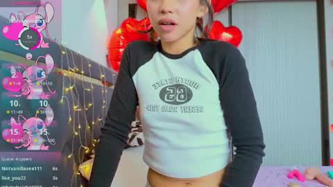 Snapshot of mia_sirenia chatting on February 2025 08:43:02 AM Mia online show from February 2025 08:43:02 AM