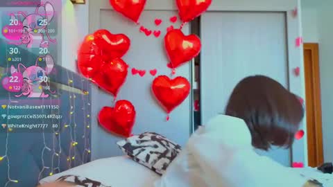 Snapshot of mia_sirenia chatting on February 2025 05:36:02 AM Mia online show from February 2025 05:36:02 AM