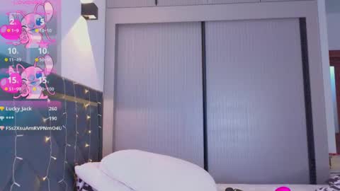 Snapshot of mia_sirenia chatting on March 2025 03:37:02 PM Mia online show from March 2025 03:37:02 PM