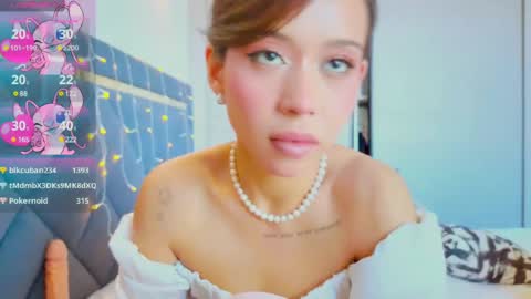 Snapshot of mia_sirenia chatting on March 2025 09:32:02 AM Mia online show from March 2025 09:32:02 AM