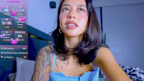 Snapshot of mia_sirenia chatting on September 2025 01:23:02 PM Mia online show from September 2025 01:23:02 PM