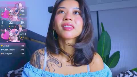 Snapshot of mia_sirenia chatting on September 2025 04:12:02 PM Mia online show from September 2025 04:12:02 PM