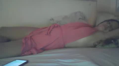 Mia online show from April 2026 12:26:02 AM