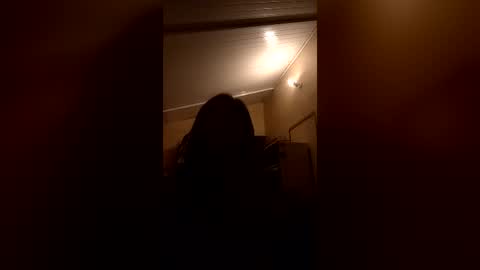 Mia online show from July 2026 05:44:01 AM