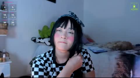 Mia  online show from October 2025 02:48:01 AM