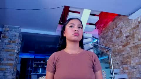 Mia steele online show from March 2026 06:11:02 PM