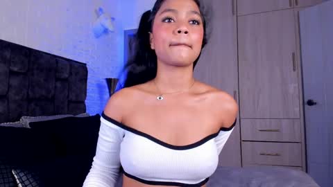 Mia steele online show from April 2026 06:02:01 PM