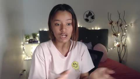 mia_sweetdc online show from December 2024 07:06:01 PM