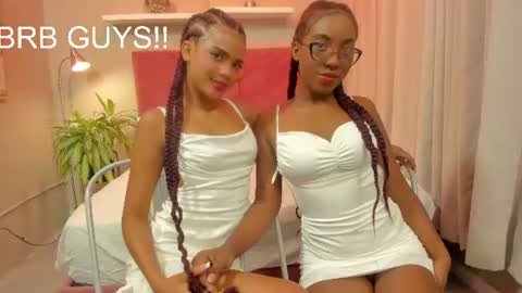 Snapshot of mia_velve chatting on June 2026 11:40:02 AM Mia online show from June 2026 11:40:02 AM