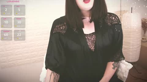 Snapshot of mia_wallase chatting on December 2024 08:25:02 PM mia_wallase online show from December 2024 08:25:02 PM