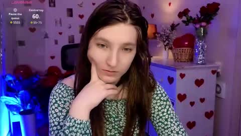 Mia online show from February 2026 10:33:02 AM