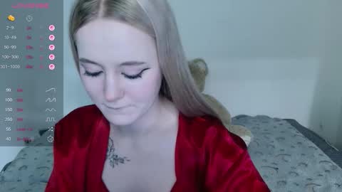 mia_wellis online show from November 2025 05:34:02 PM