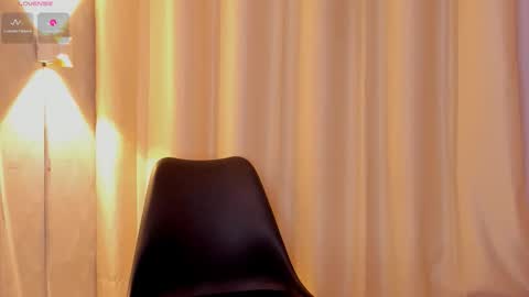 Mia White  online show from March 2026 01:15:02 PM