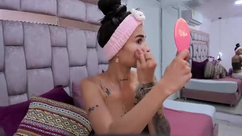Mia  online show from June 2026 12:53:02 PM