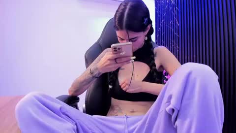 Mia  online show from July 2026 02:10:01 PM
