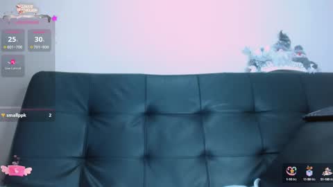 Mia online show from December 2024 02:38:01 PM