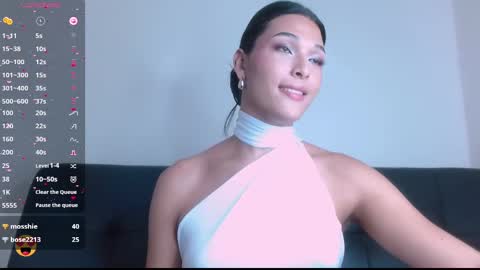 Mia online show from February 2025 05:42:01 PM