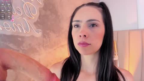 Mia online show from February 2026 11:31:01 AM