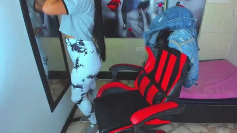       online show from October 2025 11:08:02 AM