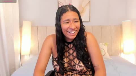Snapshot of miaaasweet chatting on September 2025 12:38:02 PM Mia online show from September 2025 12:38:02 PM