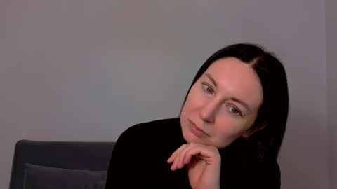 Snapshot of miaalluring chatting on February 2026 06:15:01 PM Mia online show from February 2026 06:15:01 PM