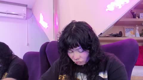 Snapshot of miaamane chatting on November 2025 03:26:02 AM Mia online show from November 2025 03:26:02 AM