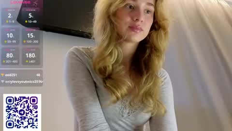 Snapshot of miaamurr chatting on July 2026 05:40:01 PM miaamurr online show from July 2026 05:40:01 PM