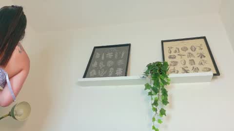 miaanderson__ online show from April 2026 04:11:02 PM