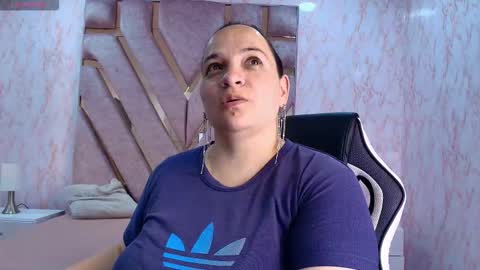 Snapshot of miaarld chatting on December 2025 08:36:02 PM Im Miss Mia online show from December 2025 08:36:02 PM