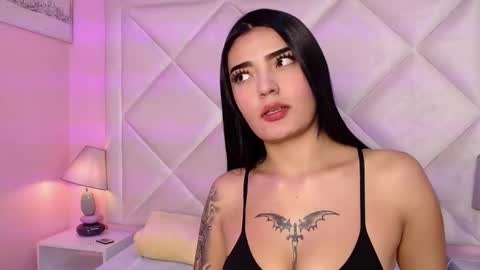 Alexandra online show from October 2025 11:47:01 AM