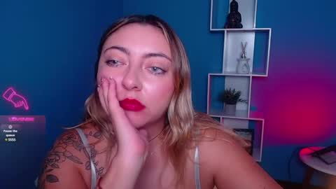 Andrea online show from December 2024 04:05:01 PM