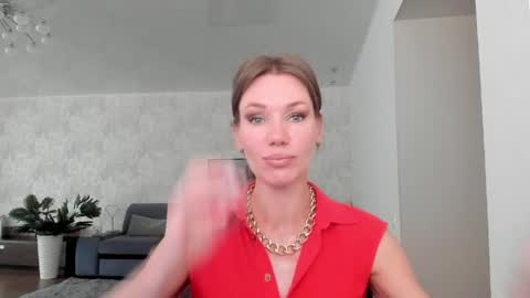 Snapshot of miababy14 chatting on May 2026 04:18:01 AM Mia online show from May 2026 04:18:01 AM
