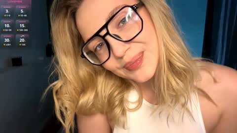 Mia online show from March 2026 05:31:02 PM