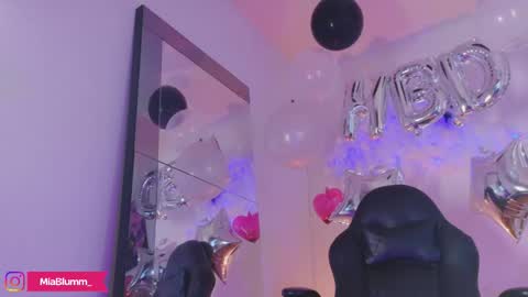 miablumm_ online show from March 2026 05:51:01 PM