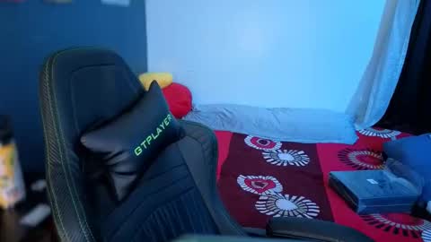 Mia online show from April 2026 02:28:01 AM